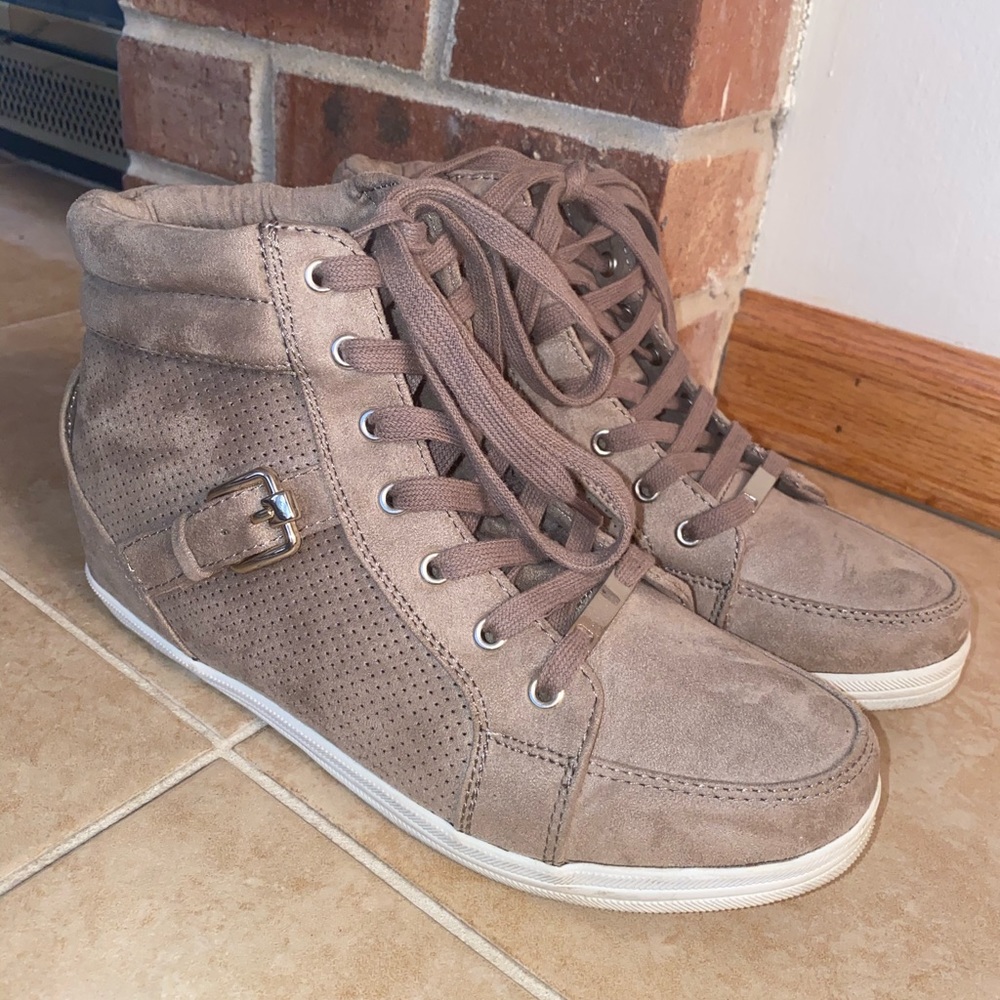 Women’s Shoes
